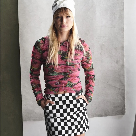 Zara Pink Floral Tulle Ruched Long Sleeve Top w/ Thumb Holes Mesh - Picture 3 of 6